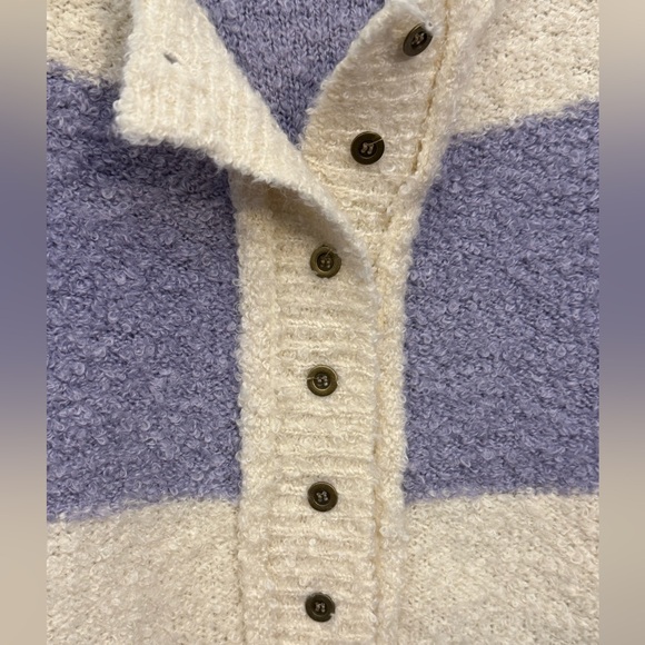 NWT Talulah Oversized Striped Purple Cream Henley Sweater Cozy Size Medium - Picture 4 of 7